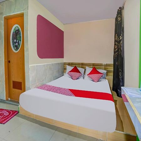 Oyo 90161 Hotel Lendosis Pipa Reja Angkatan 66 Palembang Exterior foto